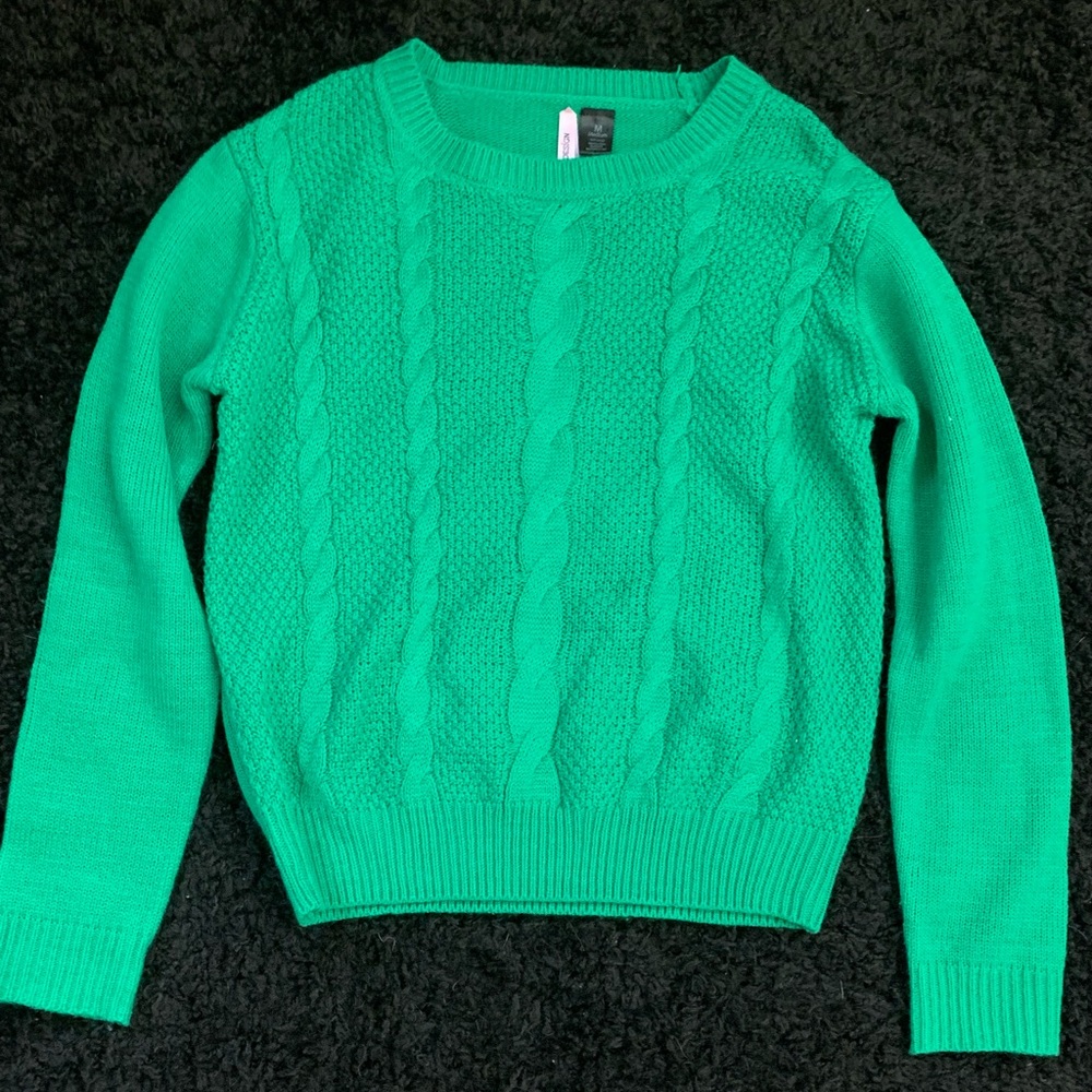 Green sweater💚